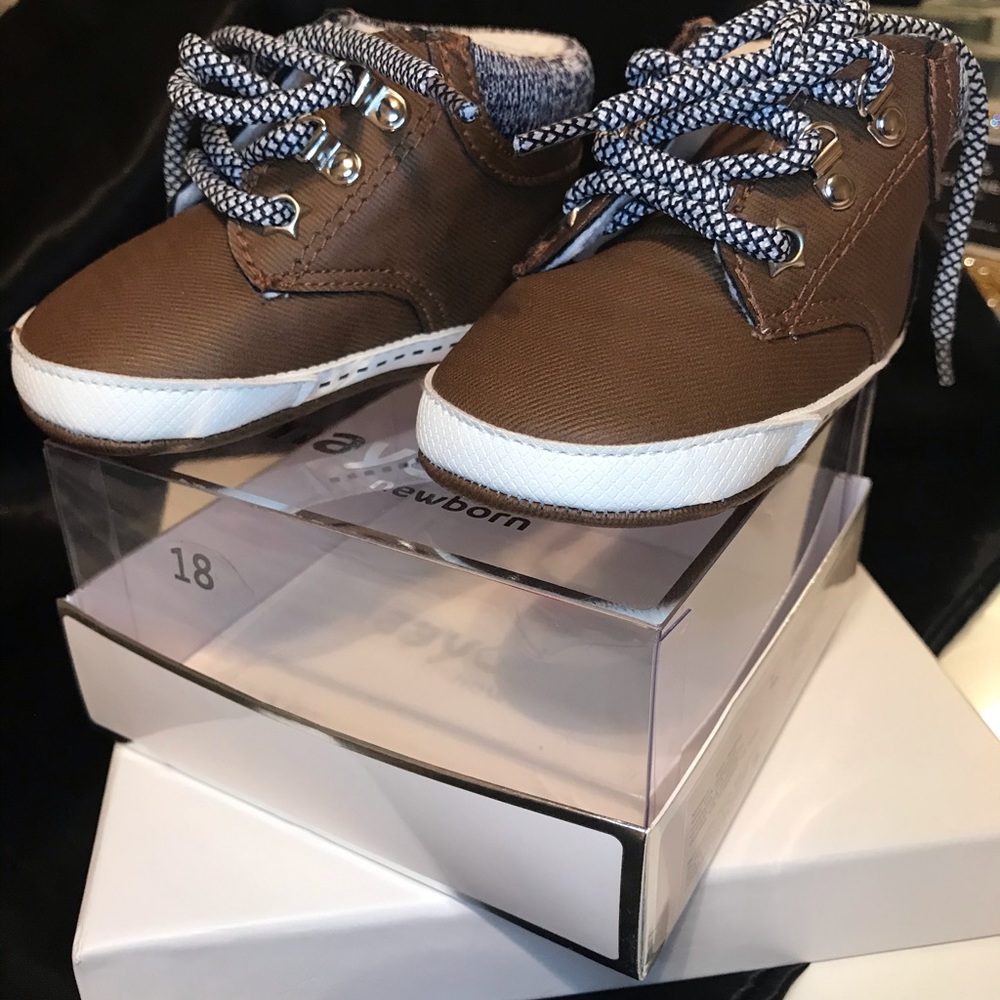 Mid-calf newborn boy boots size 18